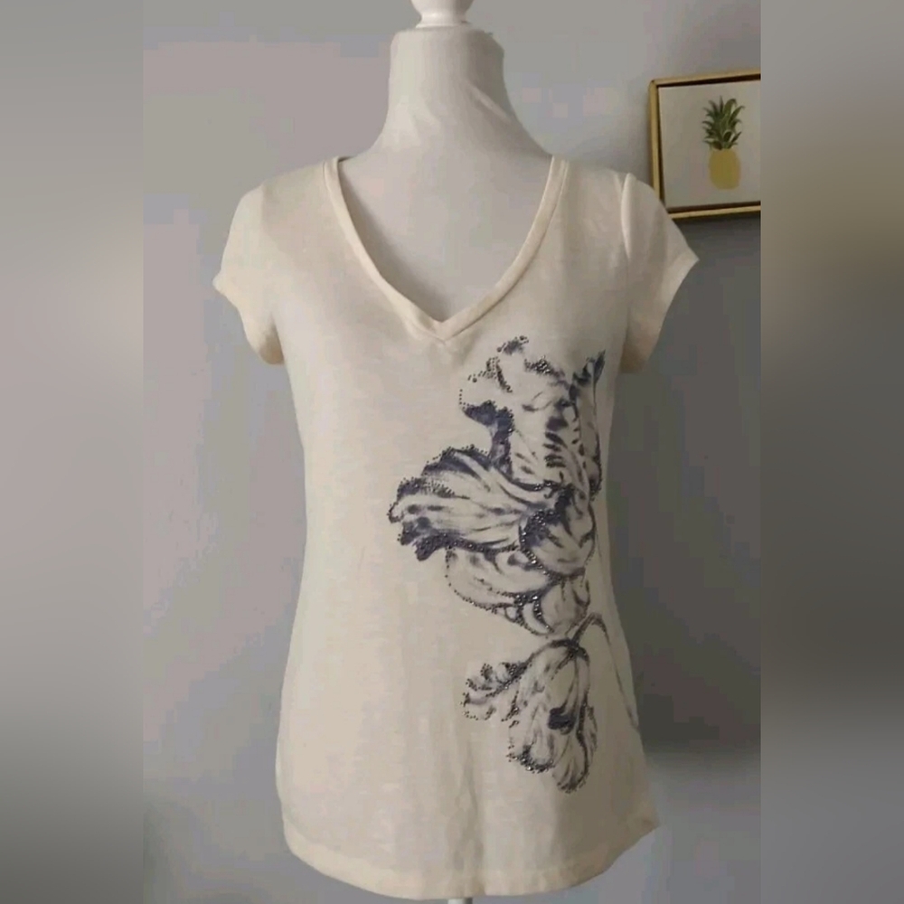 Tops Lauren Conrad  Color Beige V Neck Short Sleeve Casual